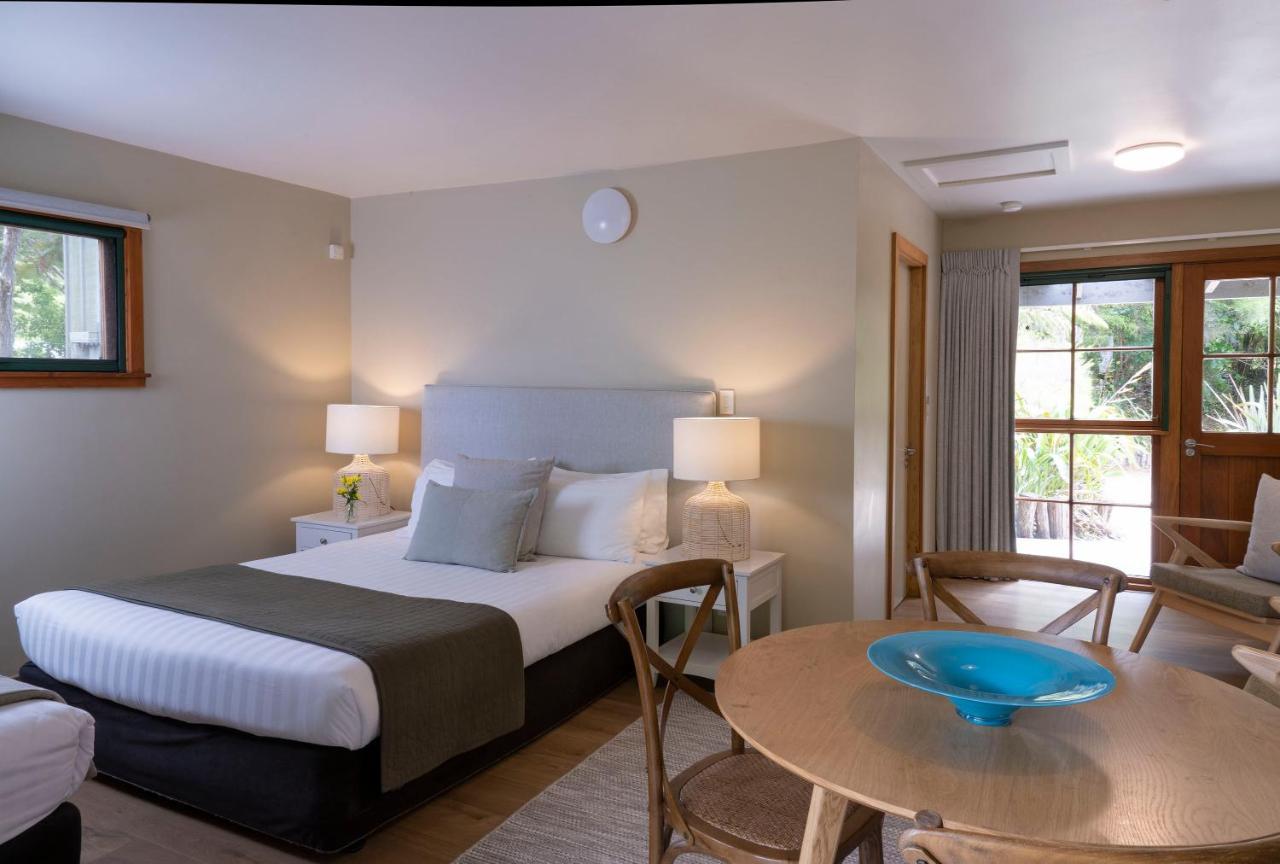Awaroa Lodge Екстериор снимка