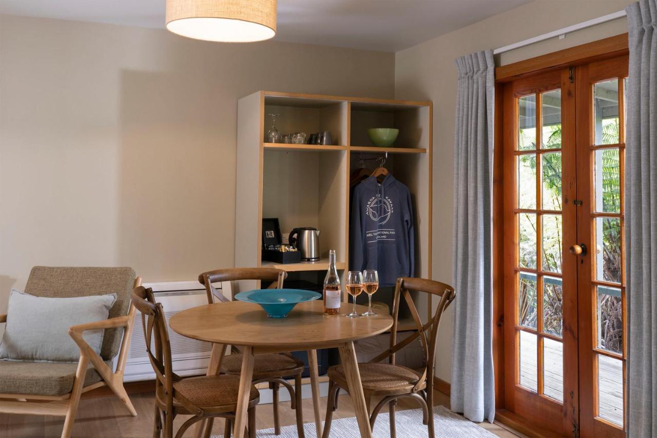 Awaroa Lodge Екстериор снимка