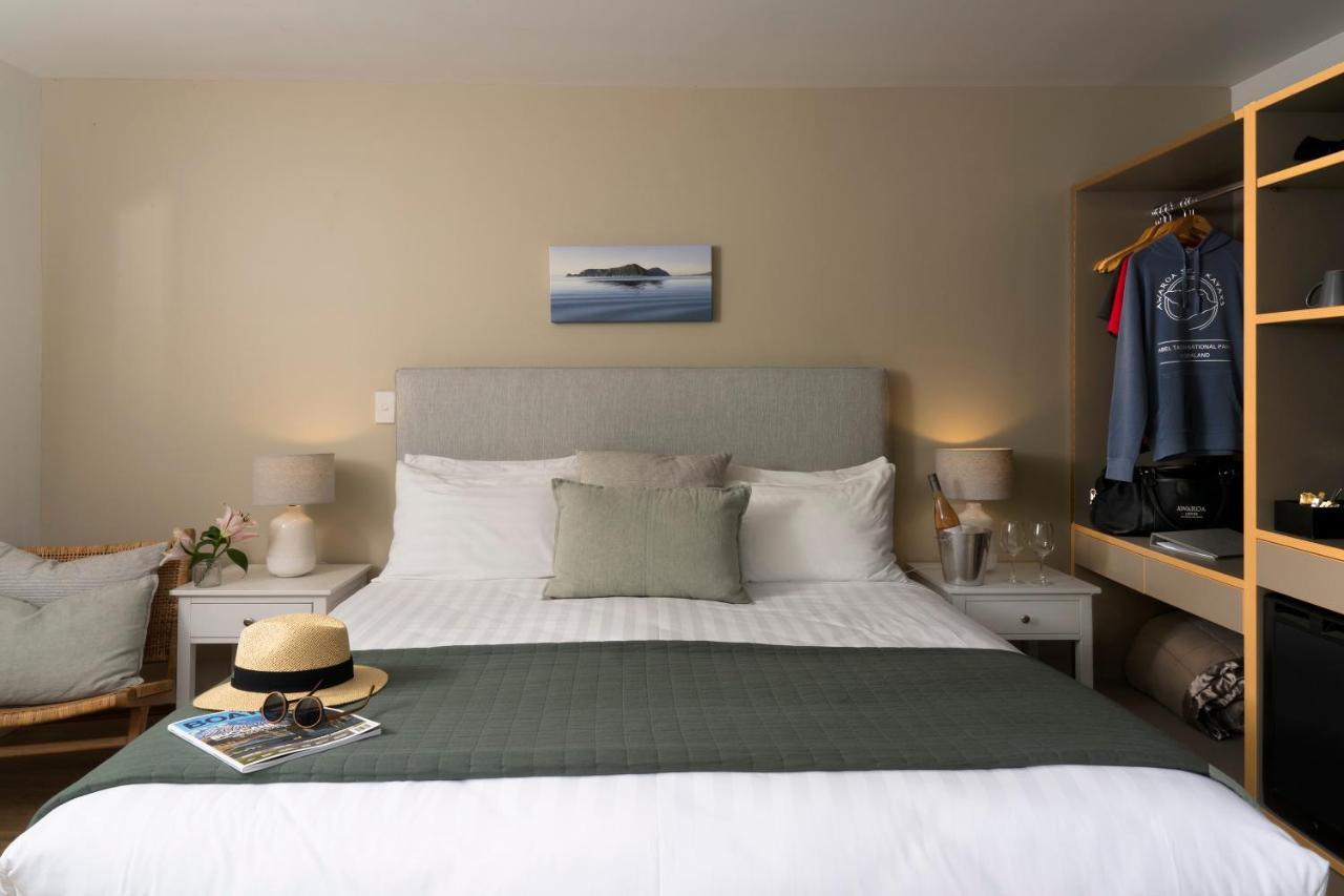 Awaroa Lodge Екстериор снимка