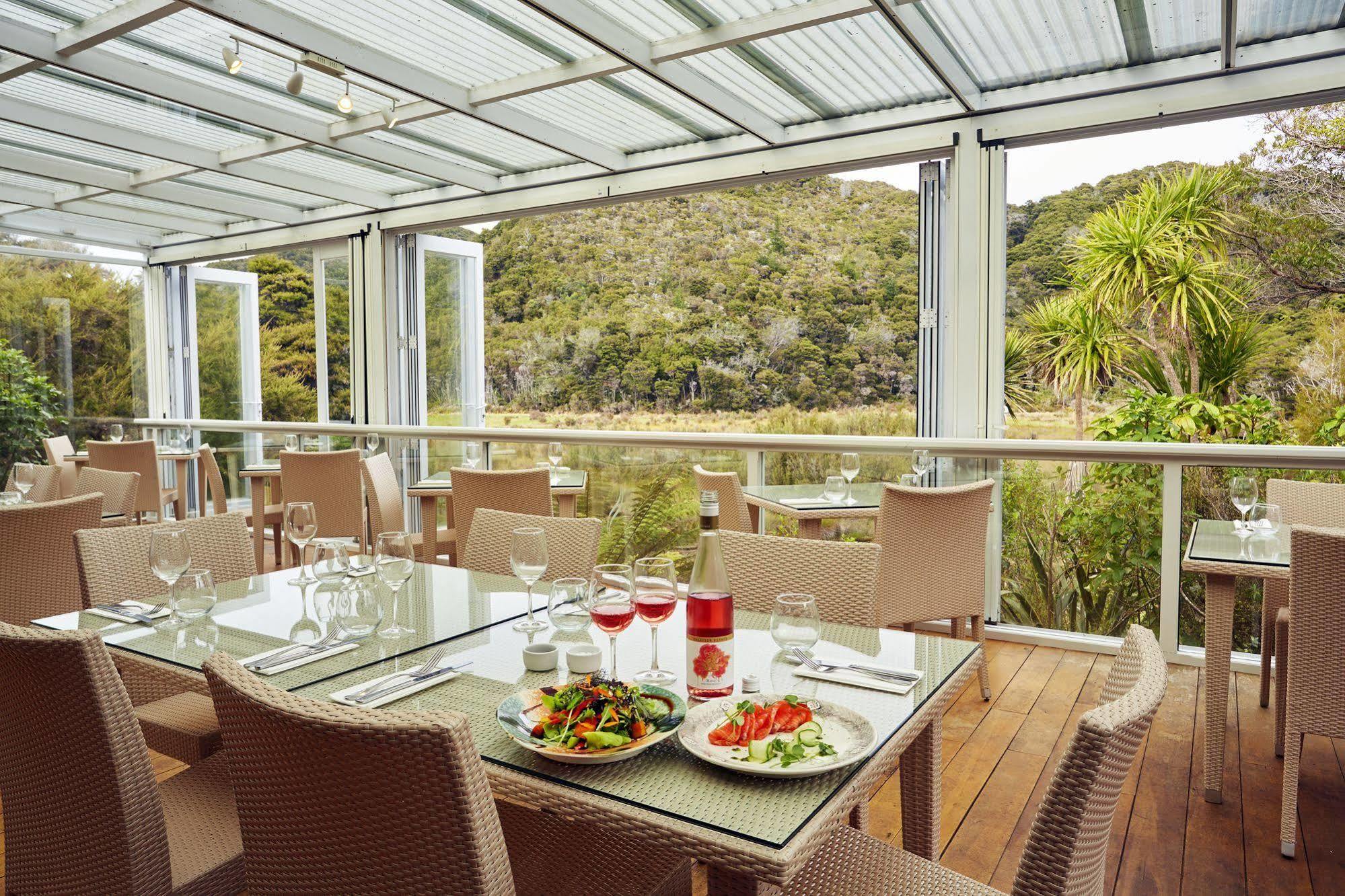 Awaroa Lodge Екстериор снимка