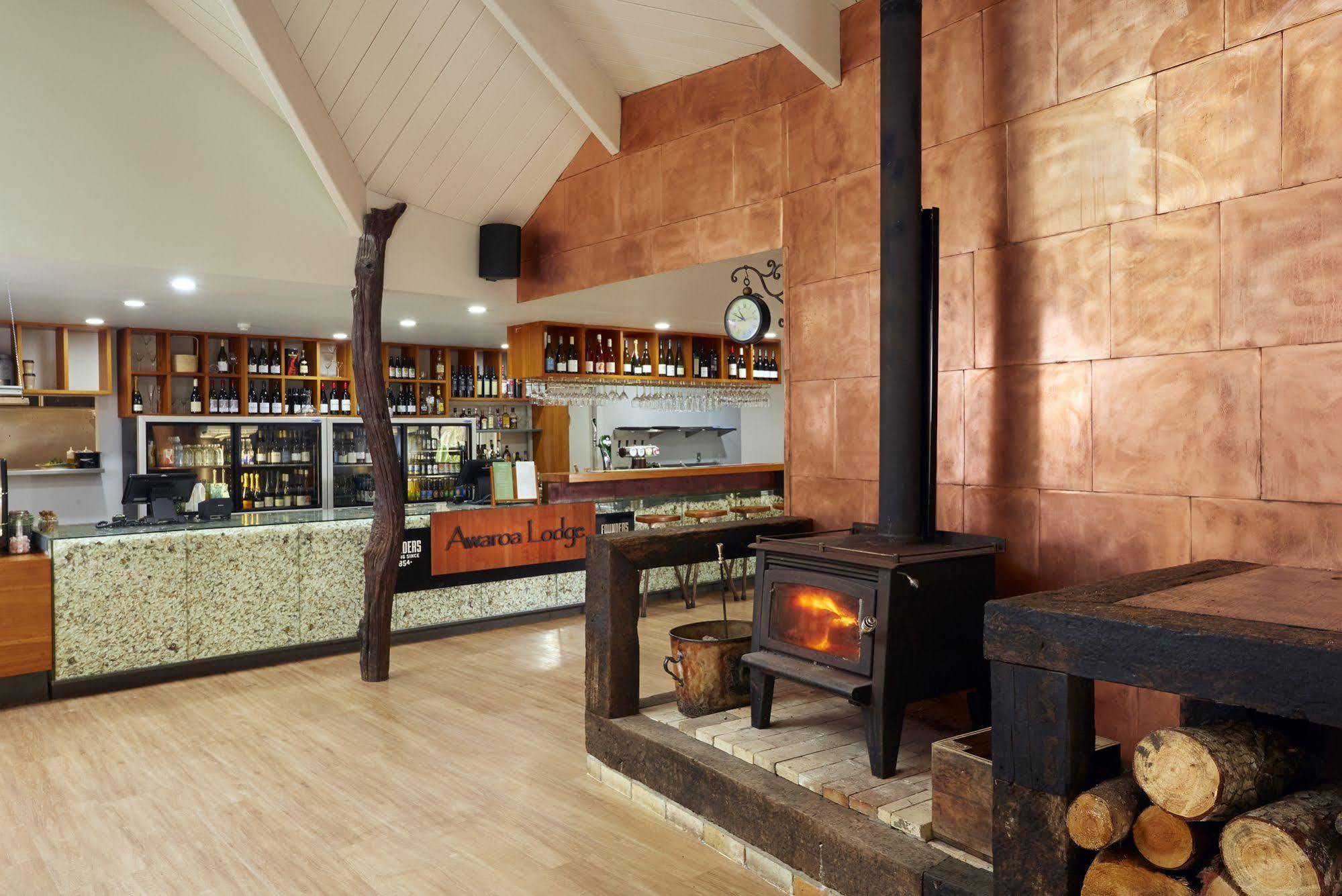 Awaroa Lodge Екстериор снимка
